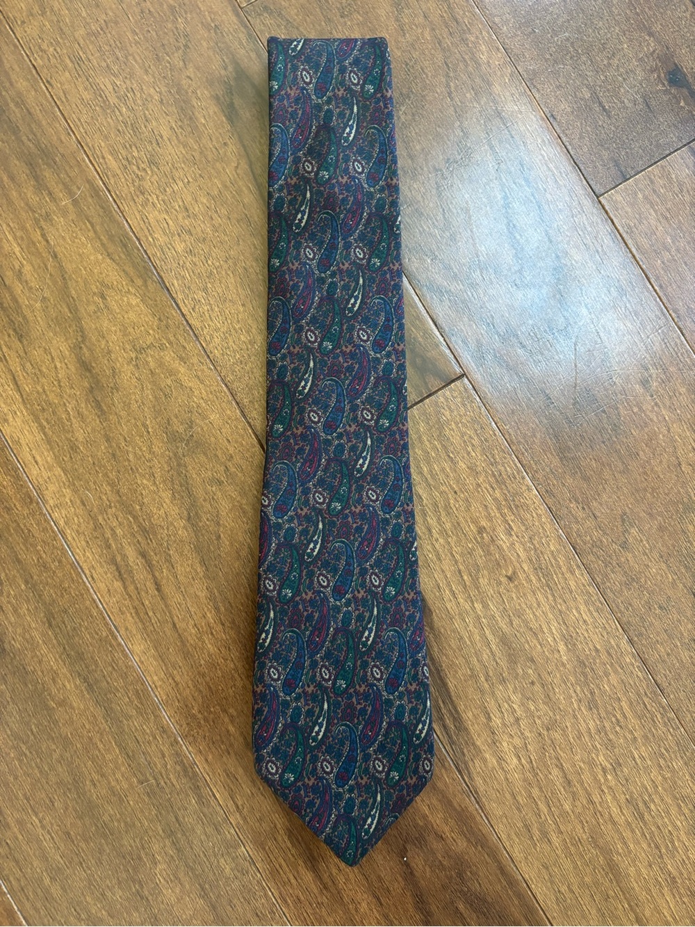 Oscar de la Renta Teal, Burgundy and Navy Paisley Silk Tie